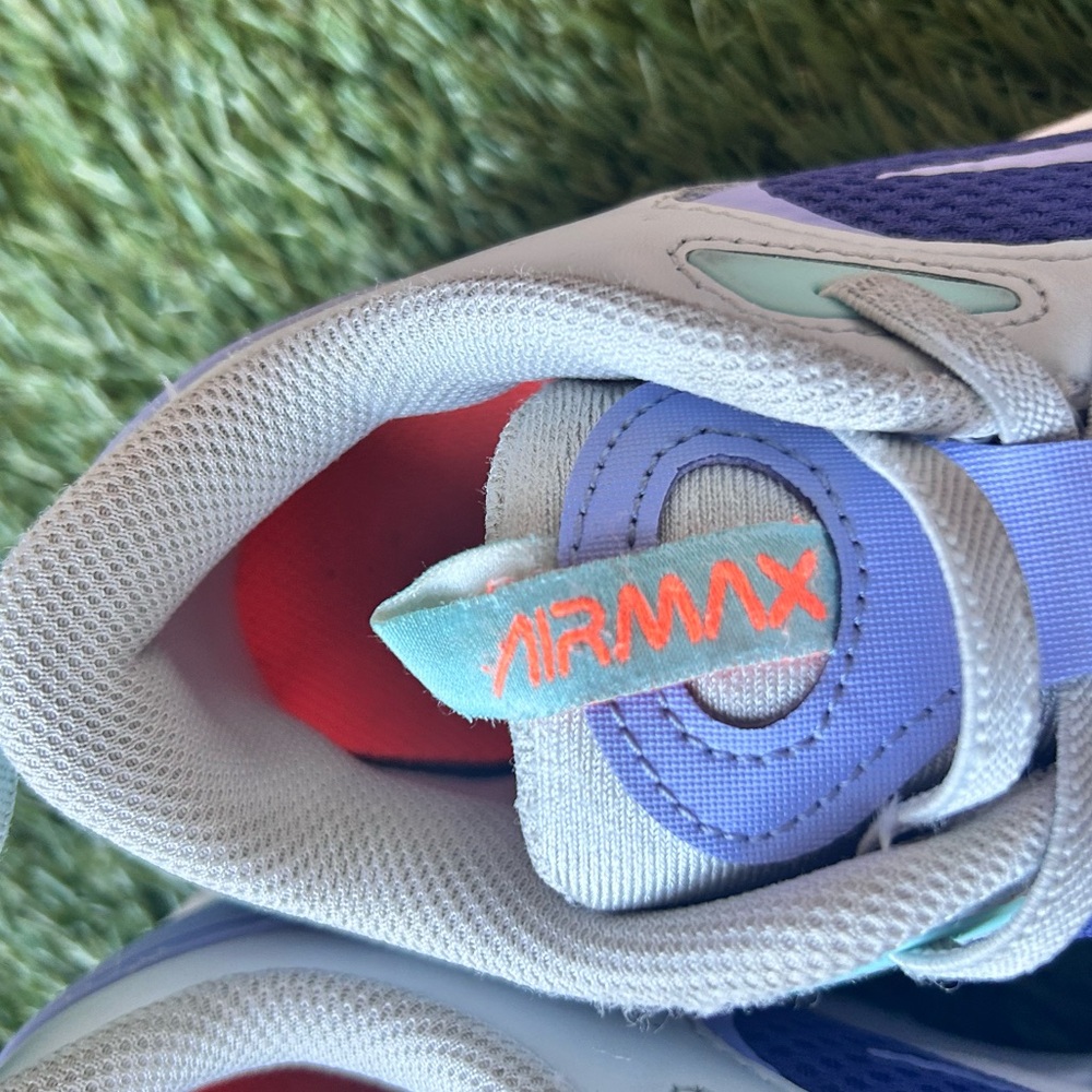 Nike Purple and White Sneakers with Air Max - Picture 3 of 13